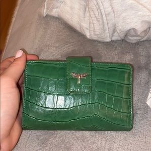green wallet
